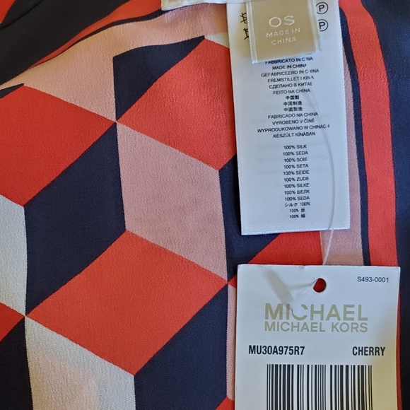 🌼SOLD🌼Women's Michael Kor 100% silk scarf NWT - Picture 6 of 8